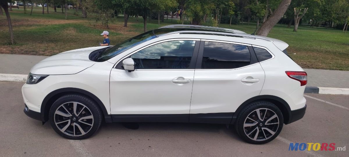 2014' Nissan Qashqai photo #2
