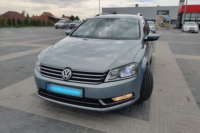 2011' Volkswagen Passat