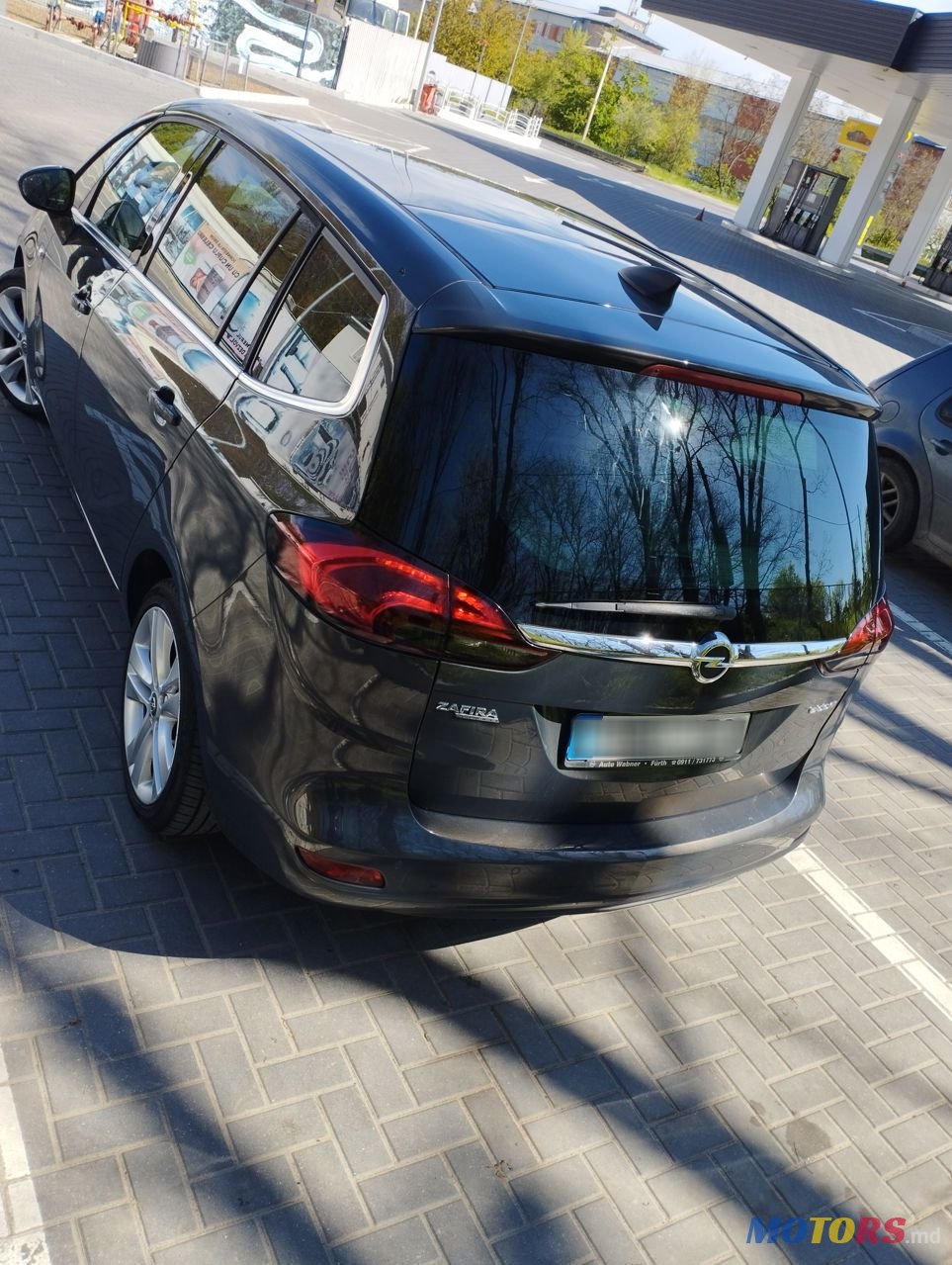 2015' Opel Zafira photo #3