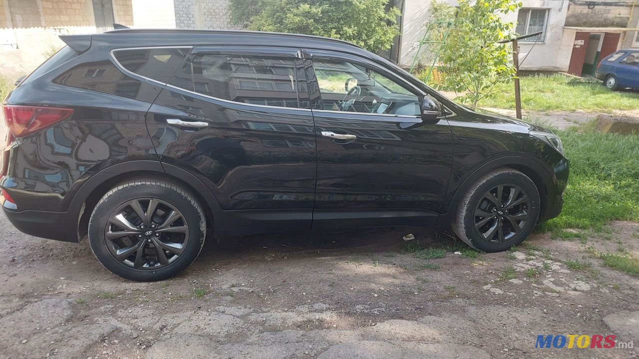 2016' Hyundai Santa Fe photo #1