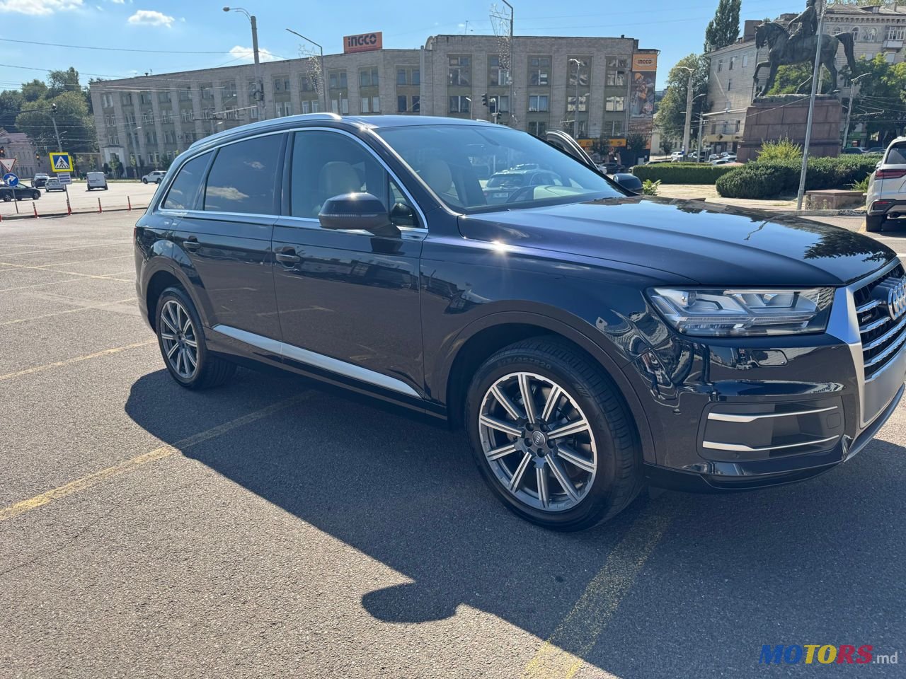2017' Audi Q7 photo #3
