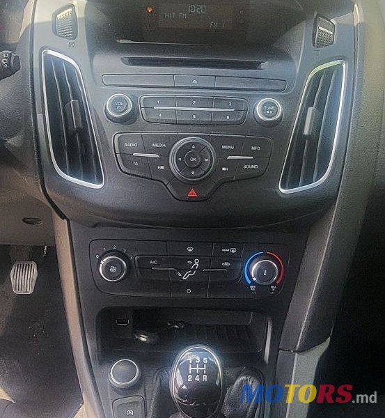 2015' Ford Focus photo #5