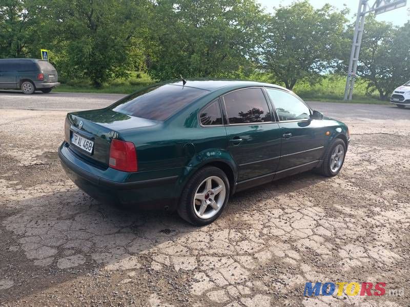 1998' Volkswagen Passat photo #1