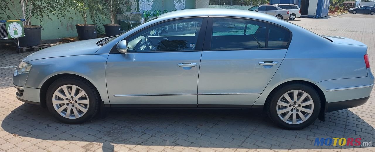 2006' Volkswagen Passat photo #2