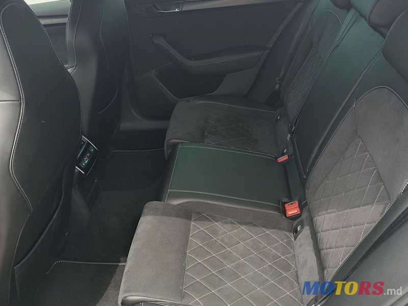 2021' Skoda Superb photo #4