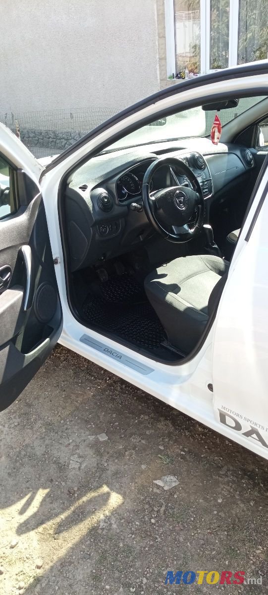 2013' Dacia Logan photo #4