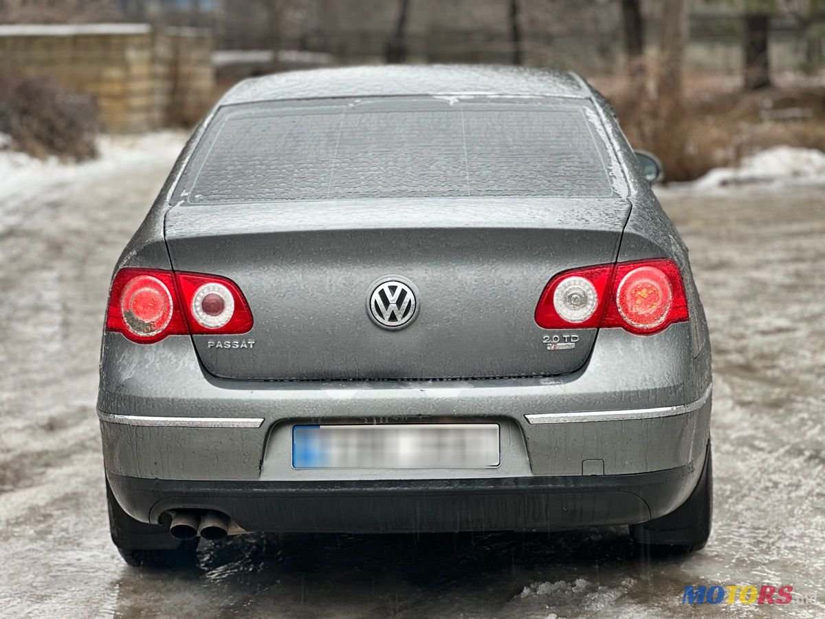 2007' Volkswagen Passat photo #5