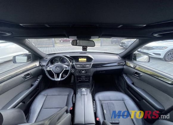 2012' Mercedes-Benz E Класс photo #3