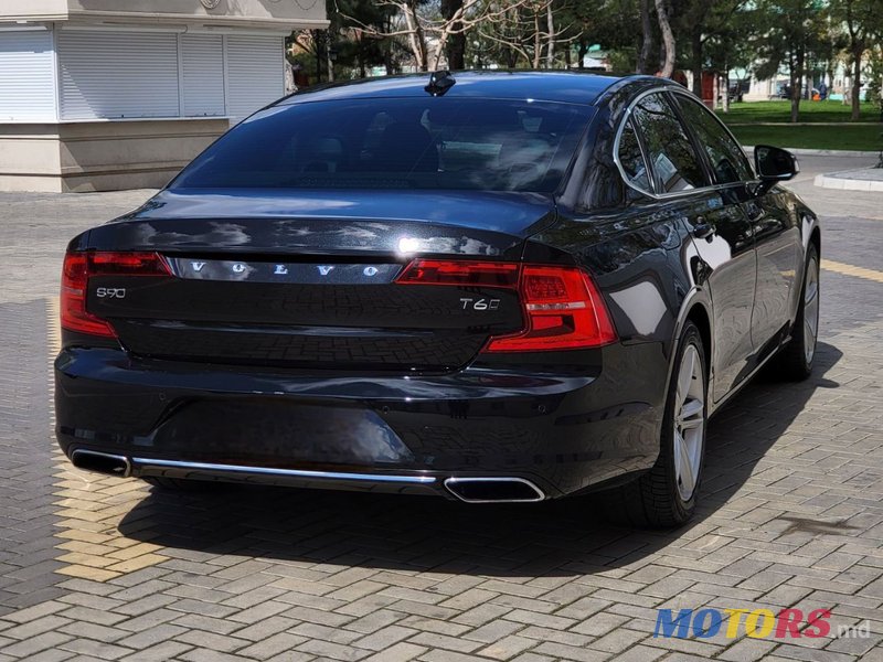 2018' Volvo S90 photo #2