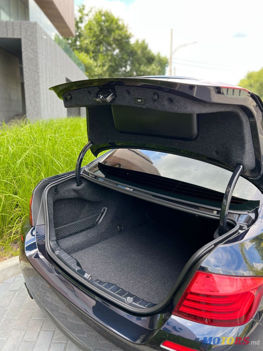 2016' BMW 5 Series photo #5