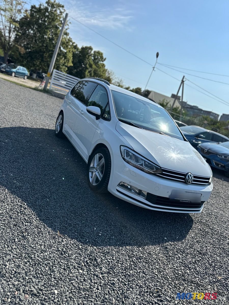 2017' Volkswagen Touran photo #3