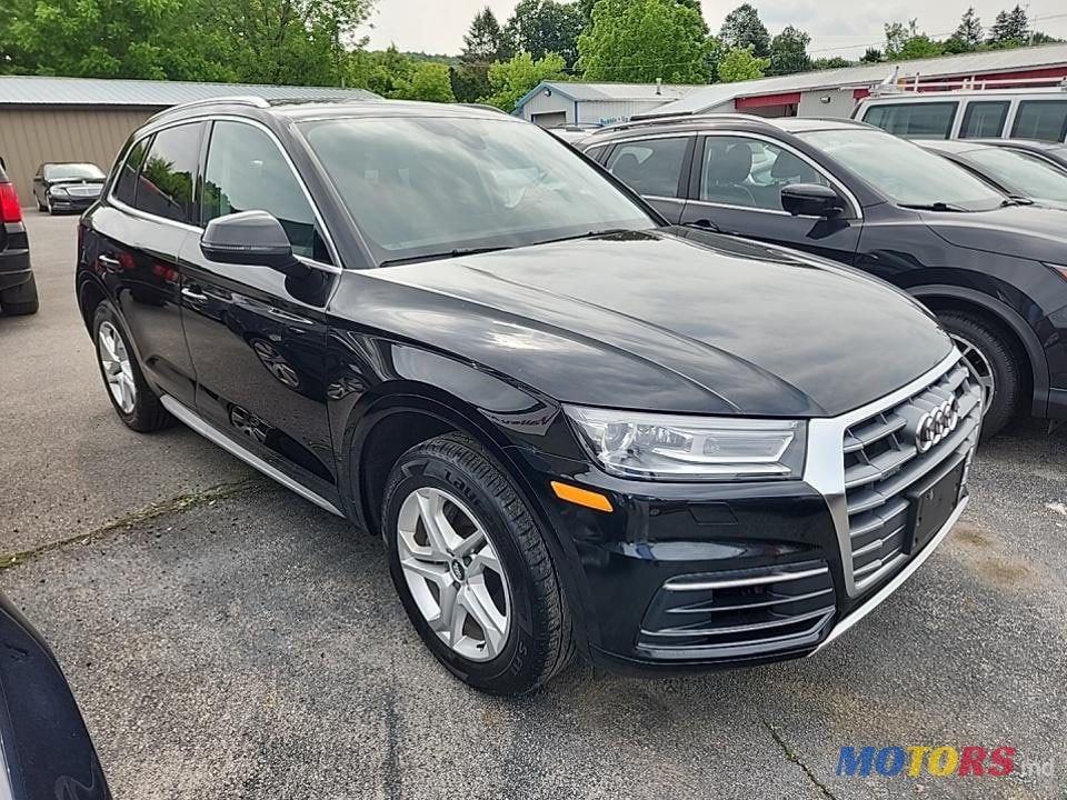 2019' Audi Q5 photo #6