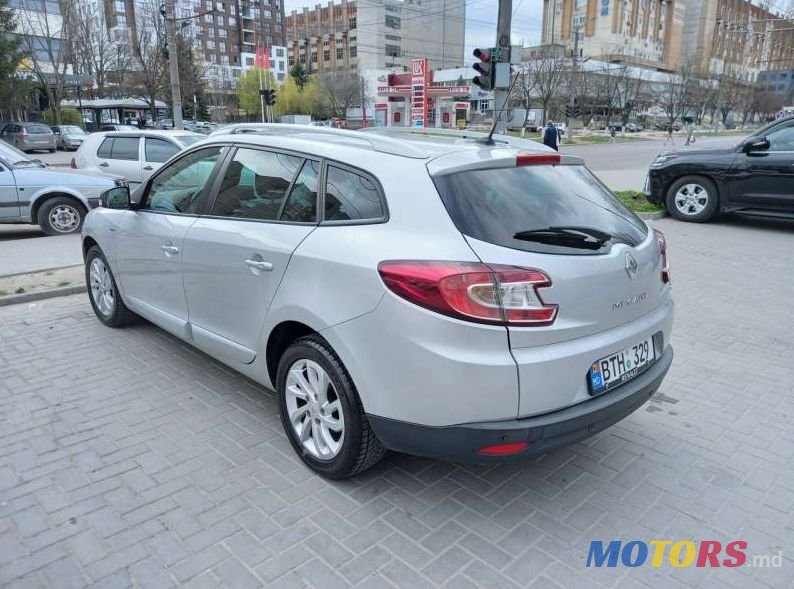 2014' Renault Megane photo #5