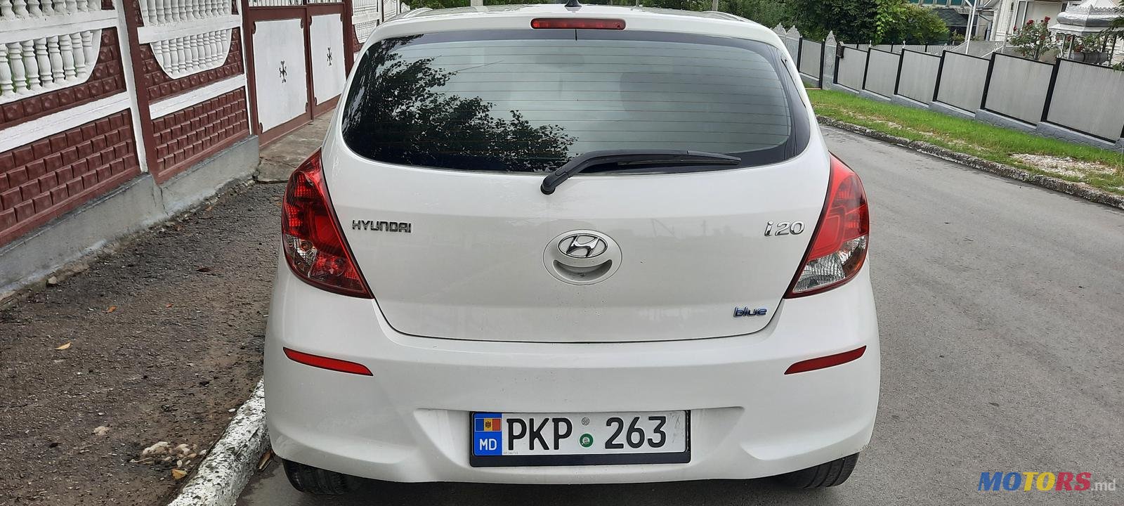 2013' Hyundai i20 Drive Eco photo #3