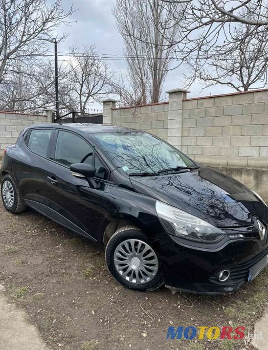 2015' Renault Clio photo #2