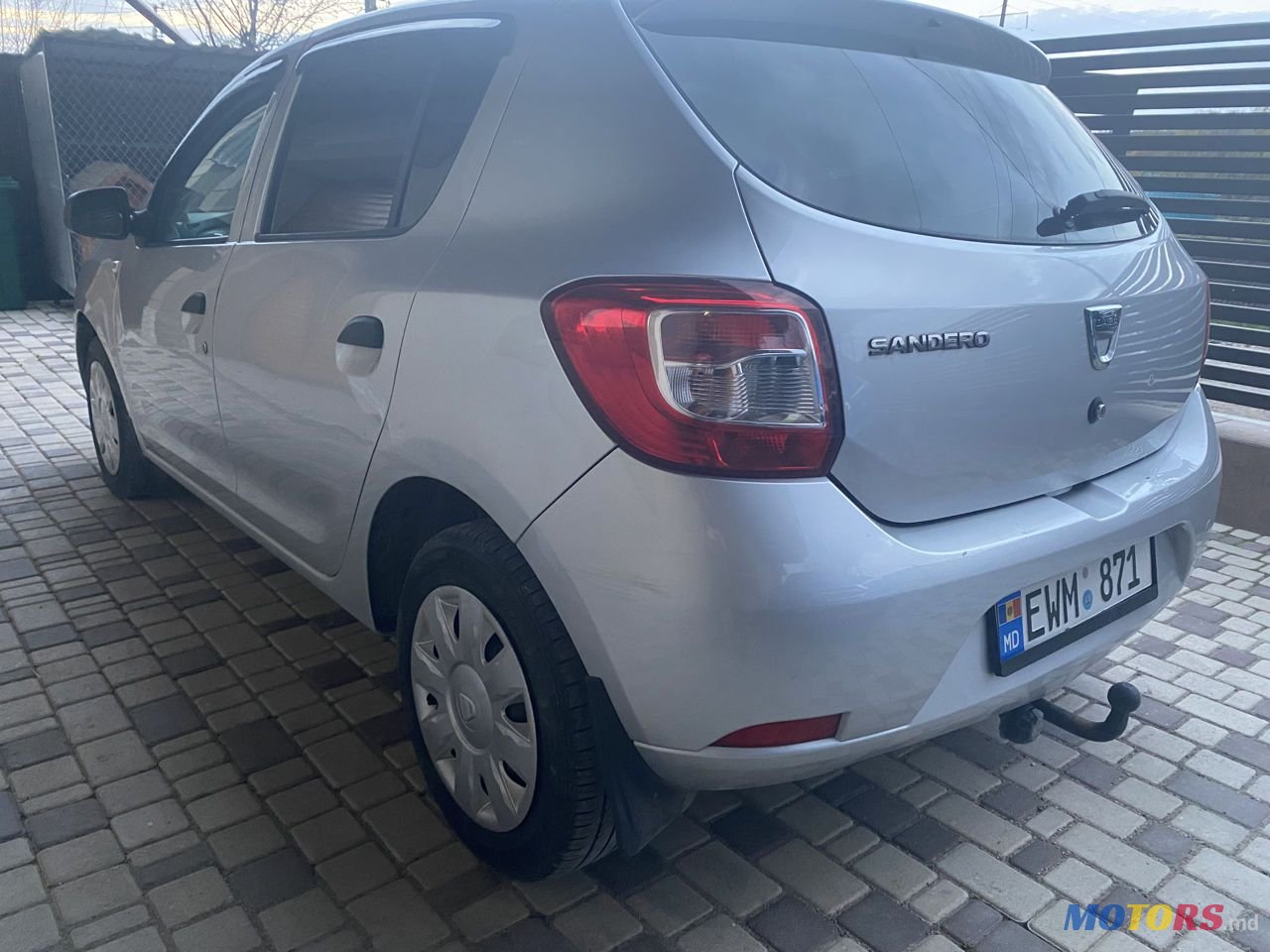 2013' Dacia Sandero photo #4