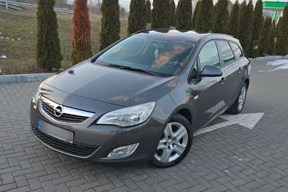 2012' Opel Astra