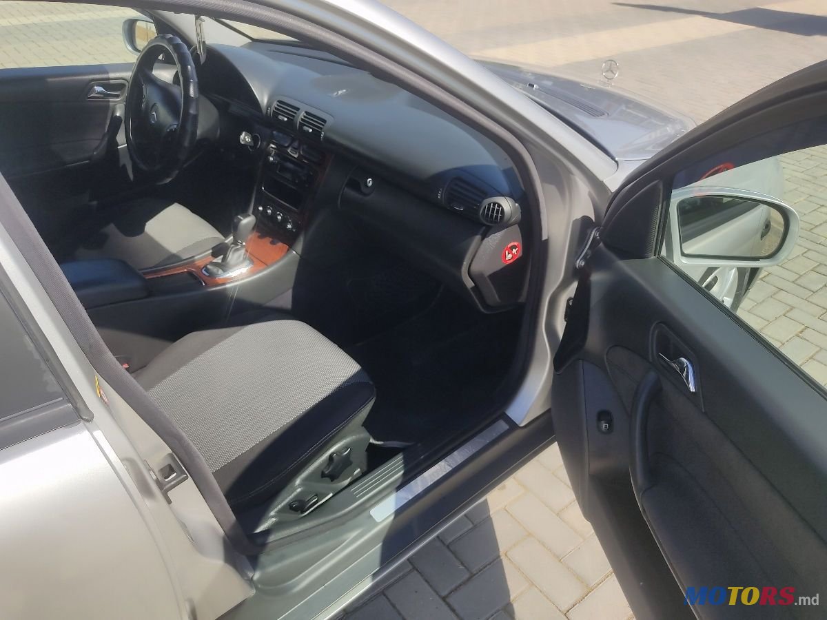 2003' Mercedes-Benz C-Class photo #6