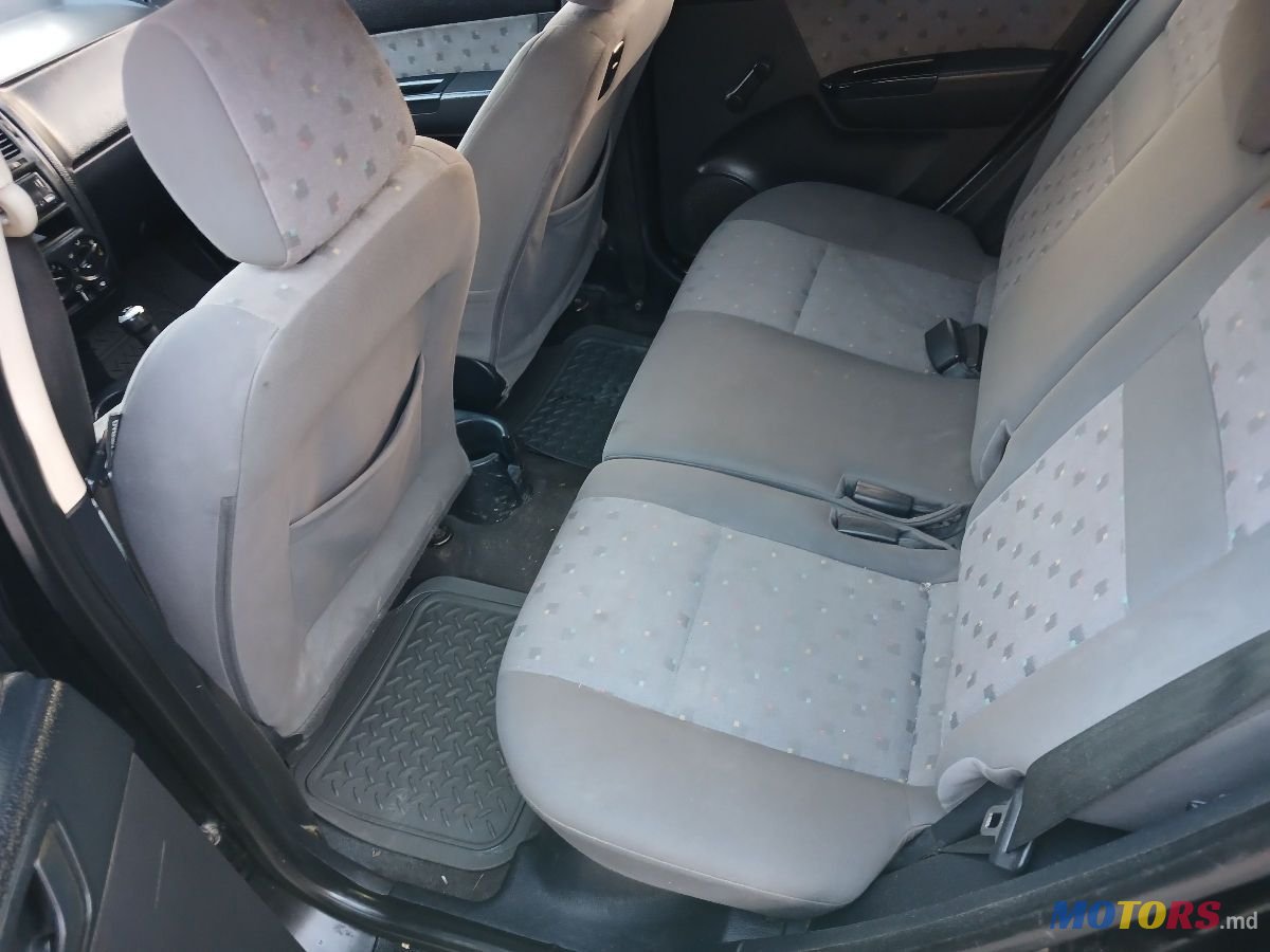 2004' Hyundai Getz photo #5