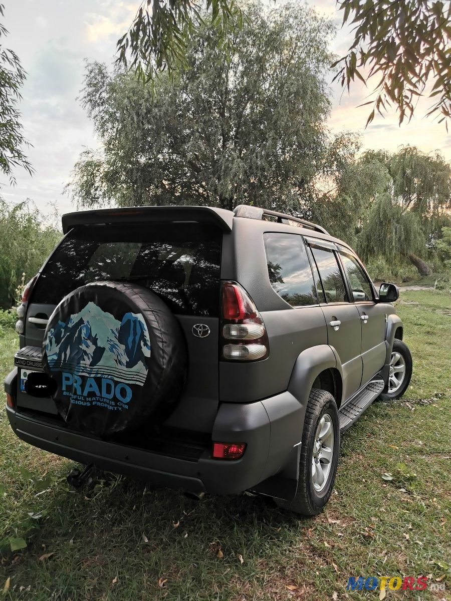 2005' Toyota Land Cruiser Prado photo #2