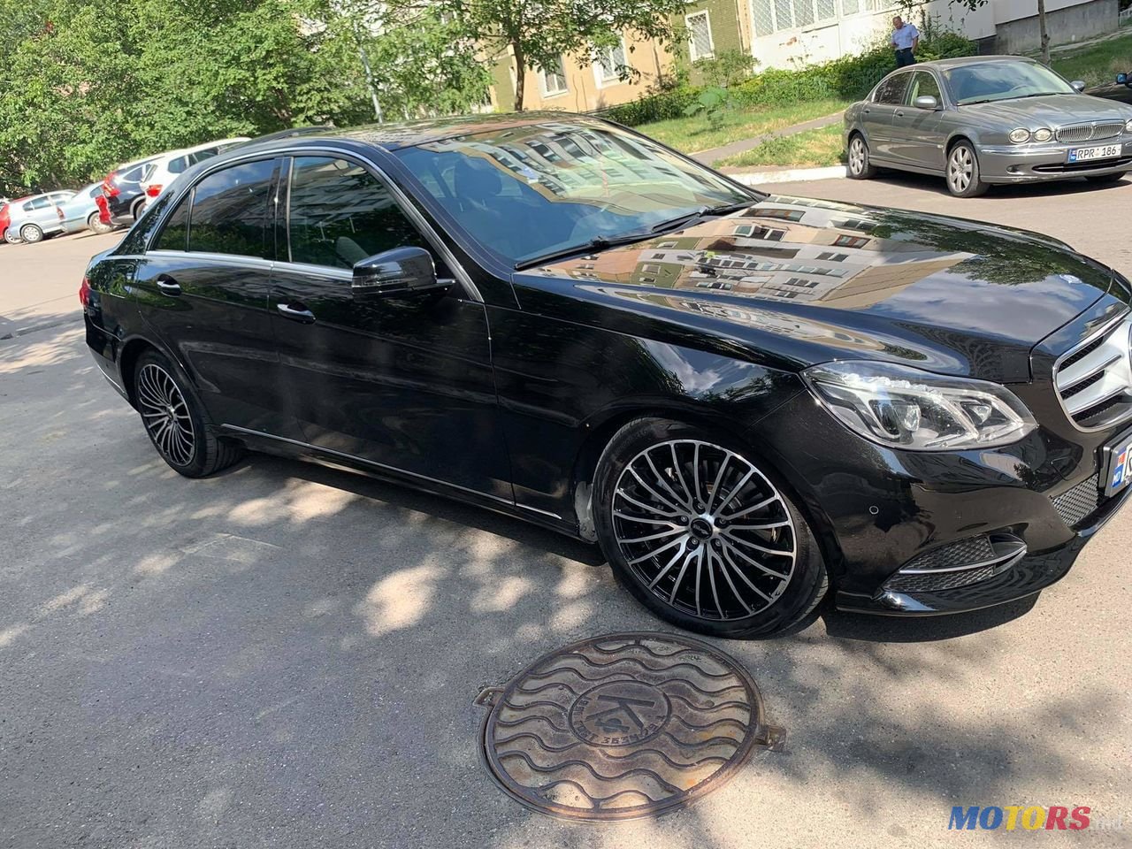 2013' Mercedes-Benz E Класс photo #1