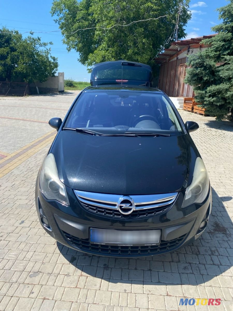 2012' Opel Corsa photo #1