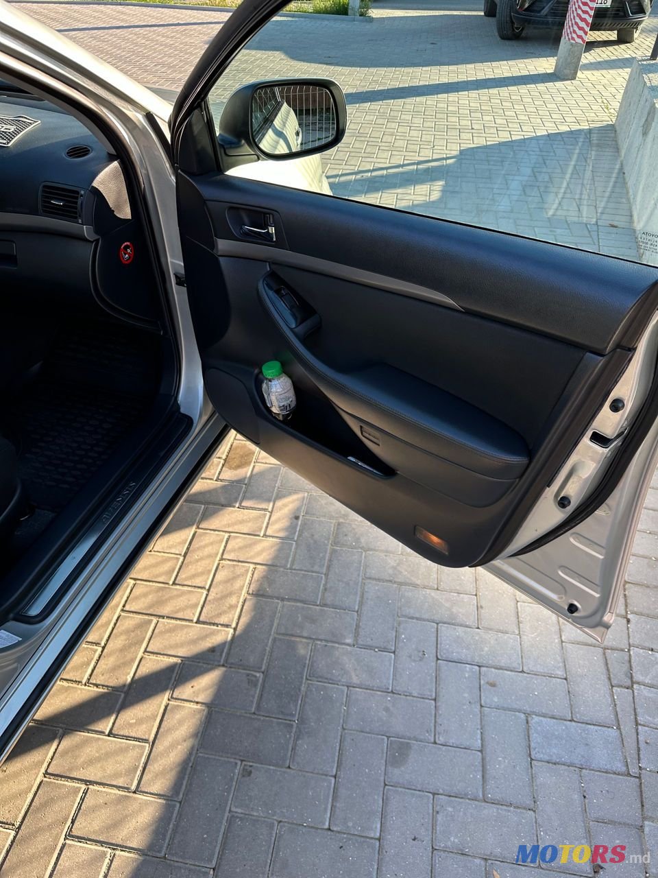 2007' Toyota Avensis photo #6