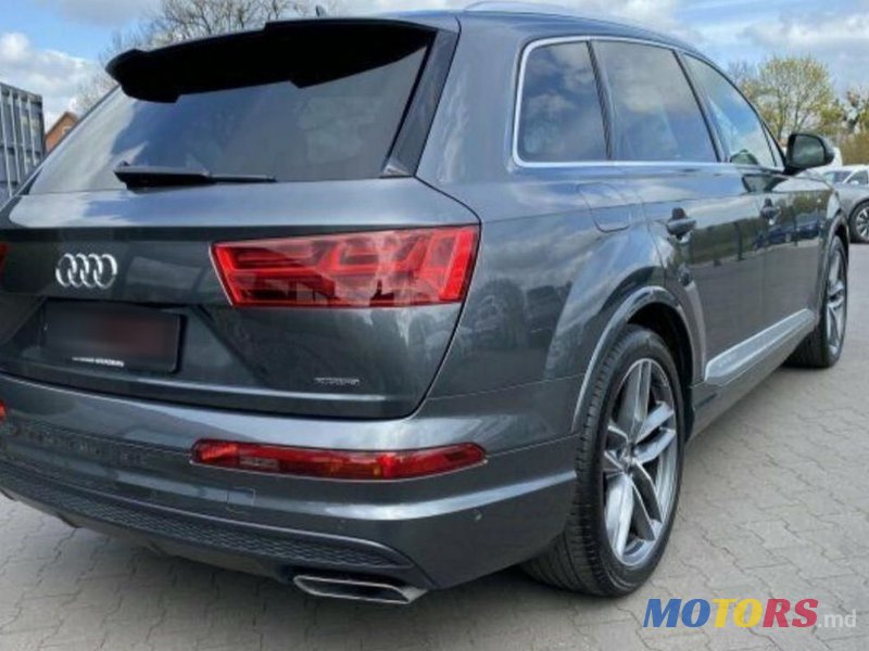 2018' Audi Q7 photo #2