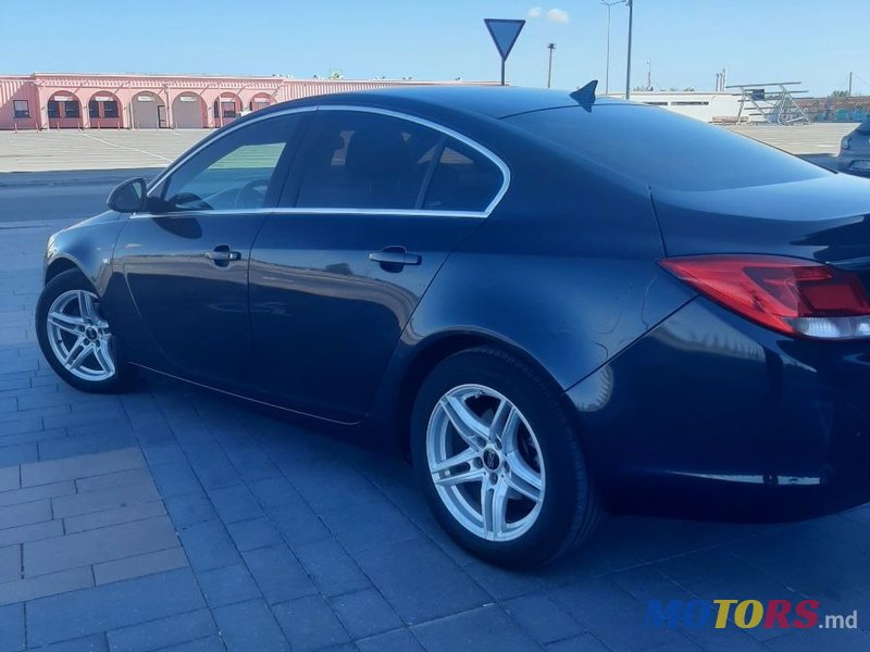 2011' Opel Insignia photo #2