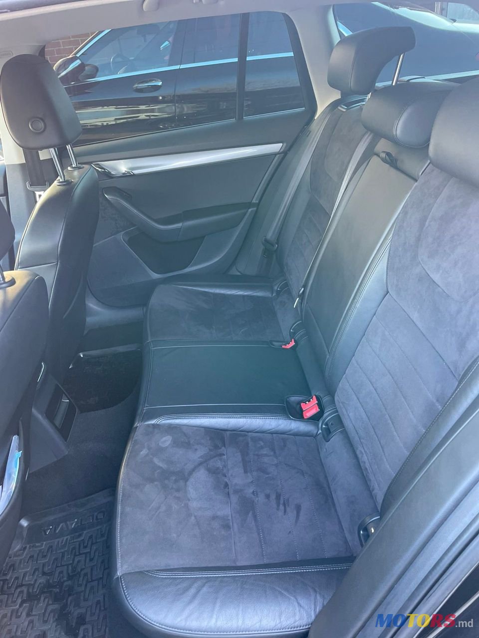 2013' Skoda Octavia photo #5