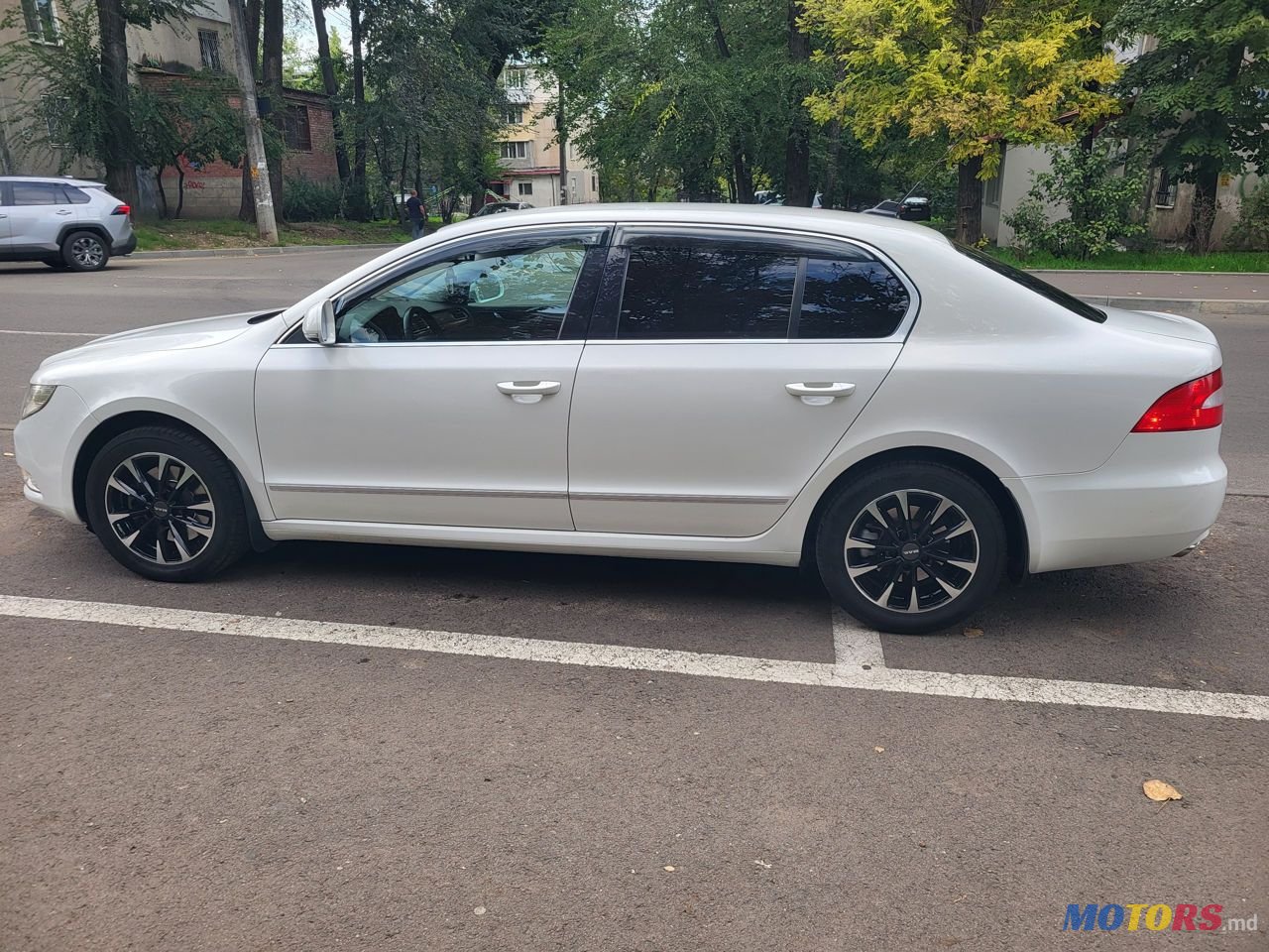 2009' Skoda Superb photo #2