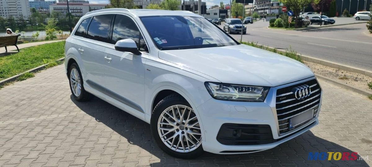 2016' Audi Q7 photo #4