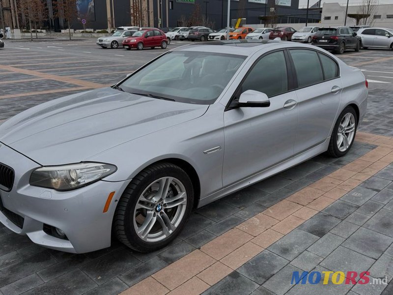 2013' BMW 5 Series photo #2