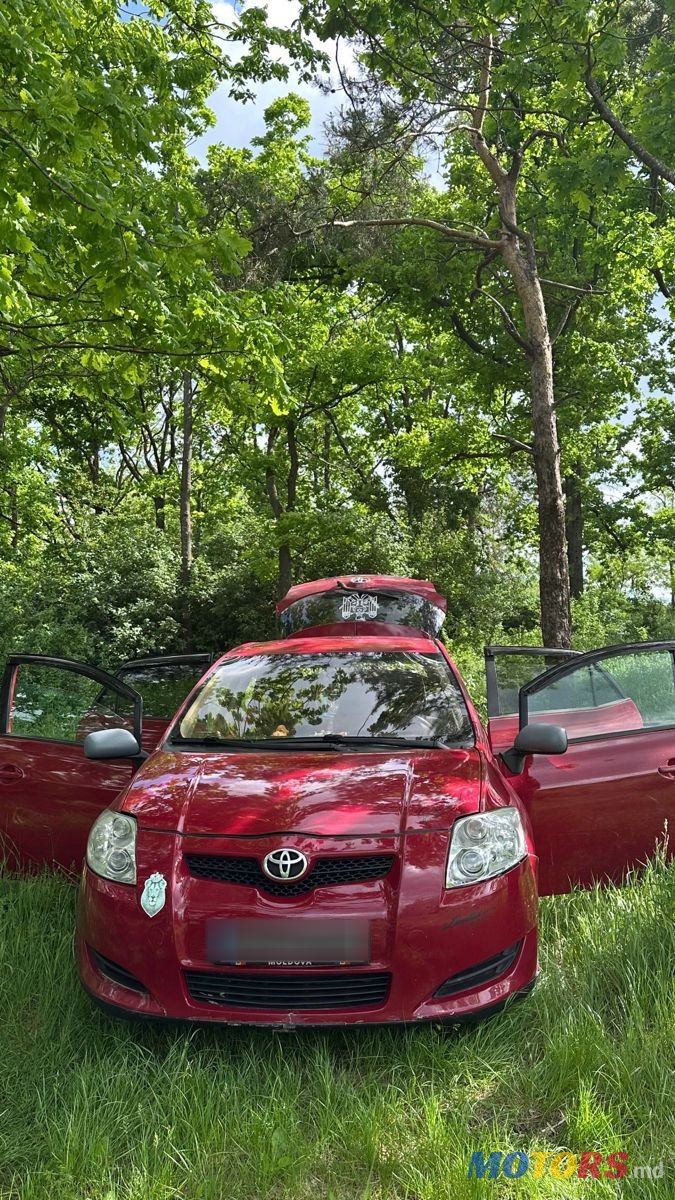 2009' Toyota Auris photo #1