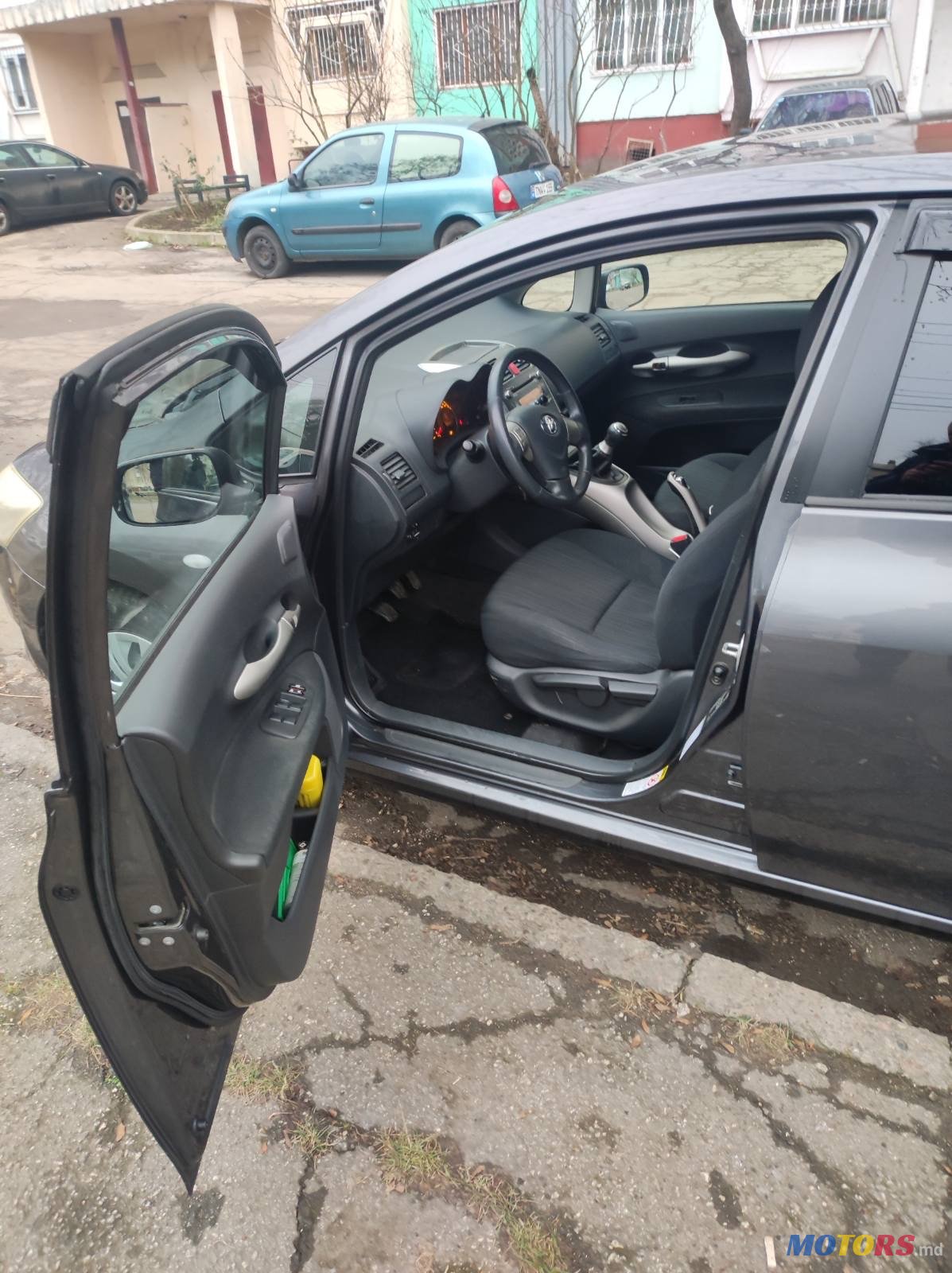 2008' Toyota Auris photo #5