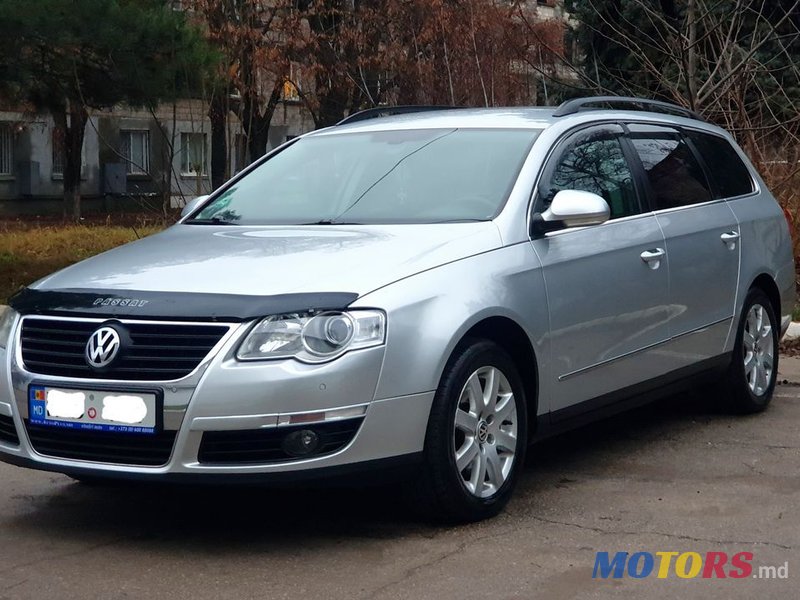 2009' Volkswagen Passat photo #1