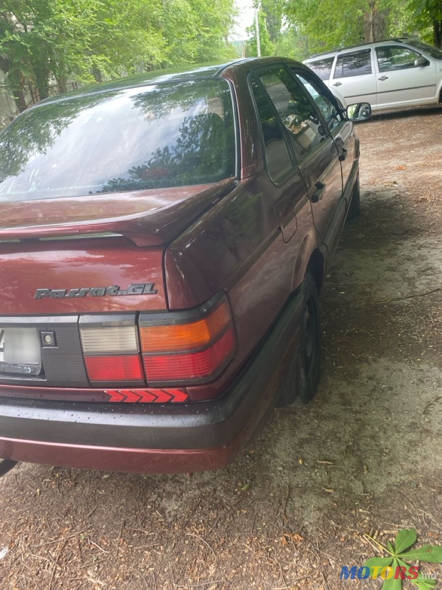 1993' Volkswagen Passat photo #2