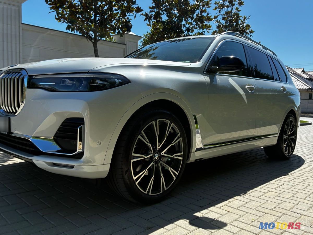 2020' BMW X7 photo #2