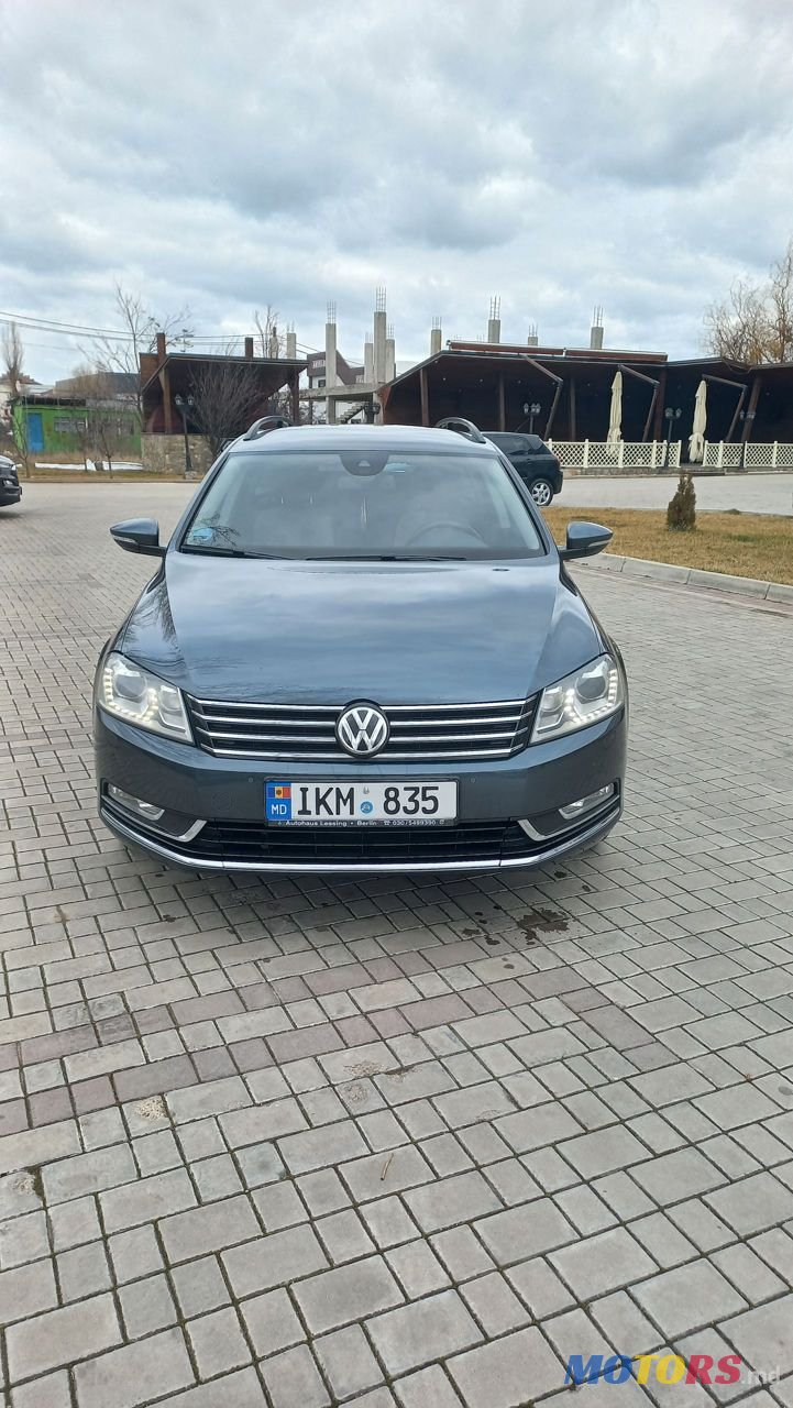 2012' Volkswagen Passat photo #1