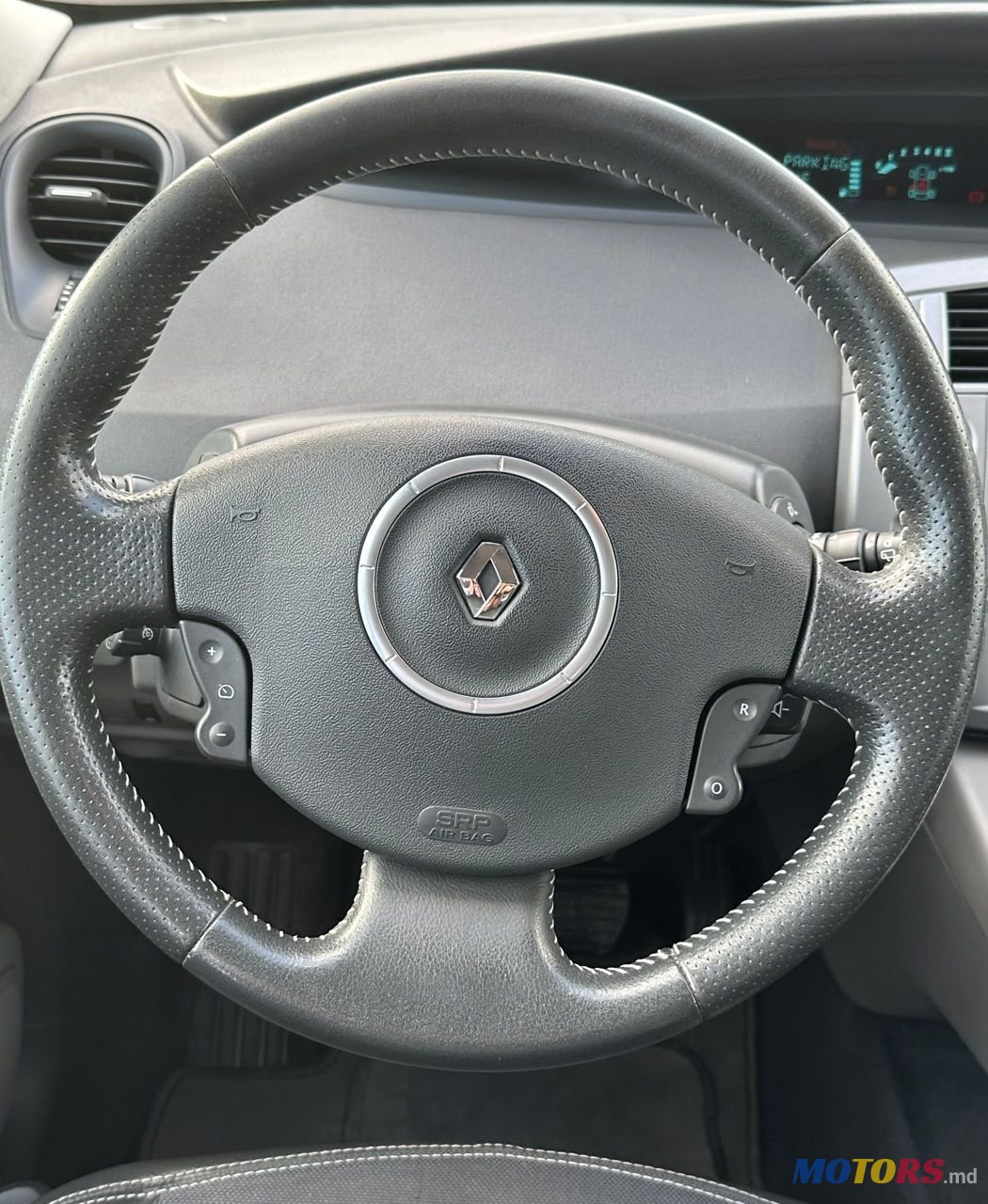 2008' Renault Scenic photo #6