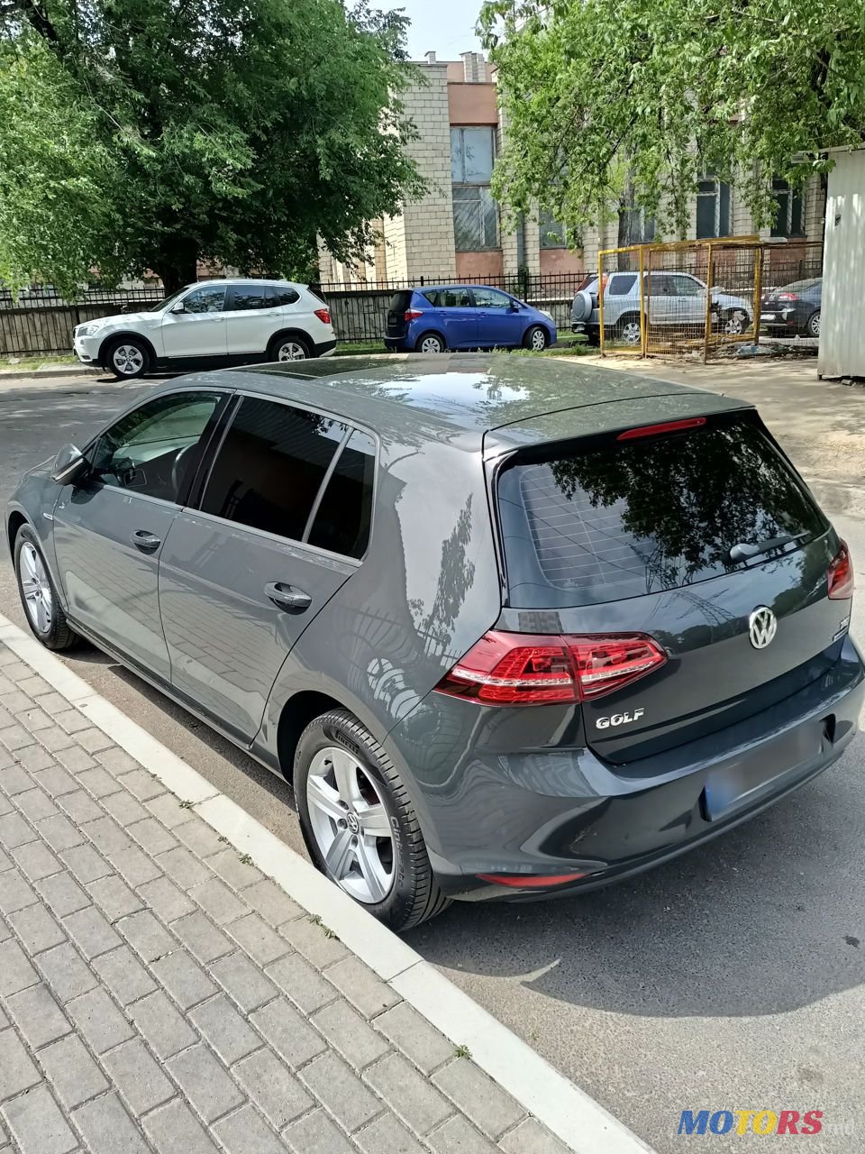 2014' Volkswagen Golf photo #1