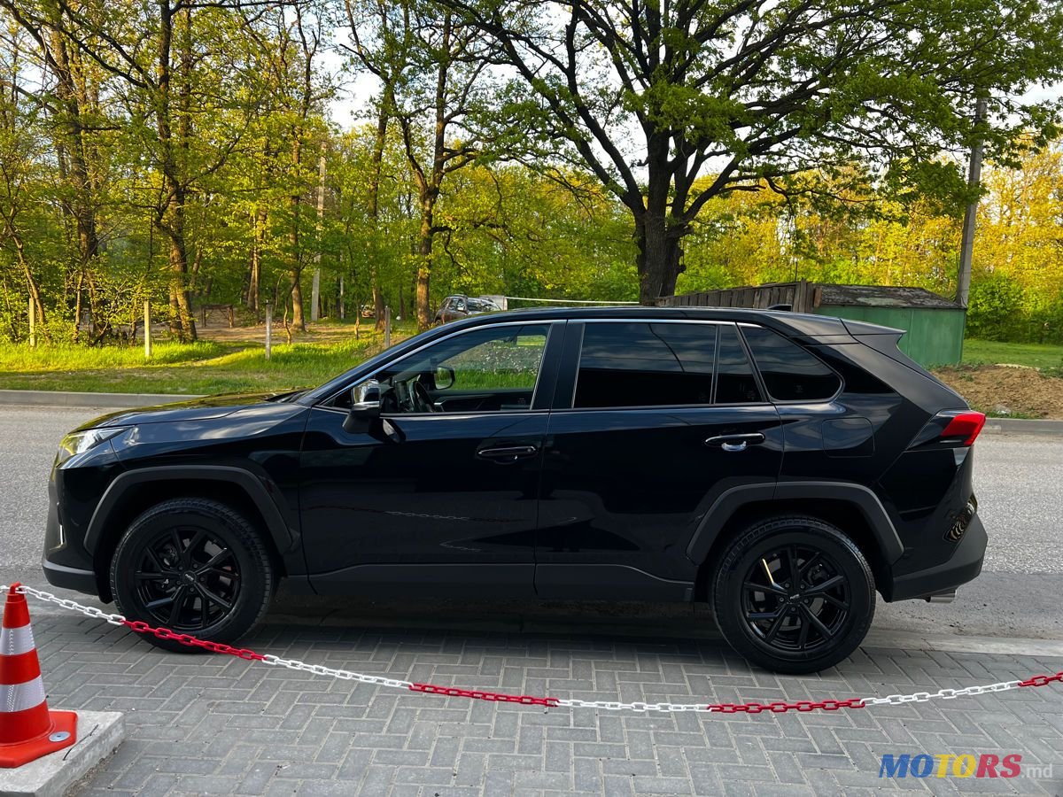 2022' Toyota RAV4 photo #3