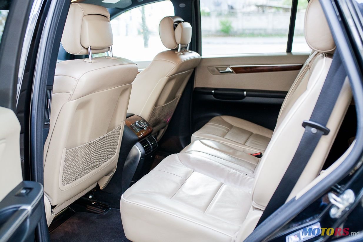 2010' Mercedes-Benz R-Class photo #2