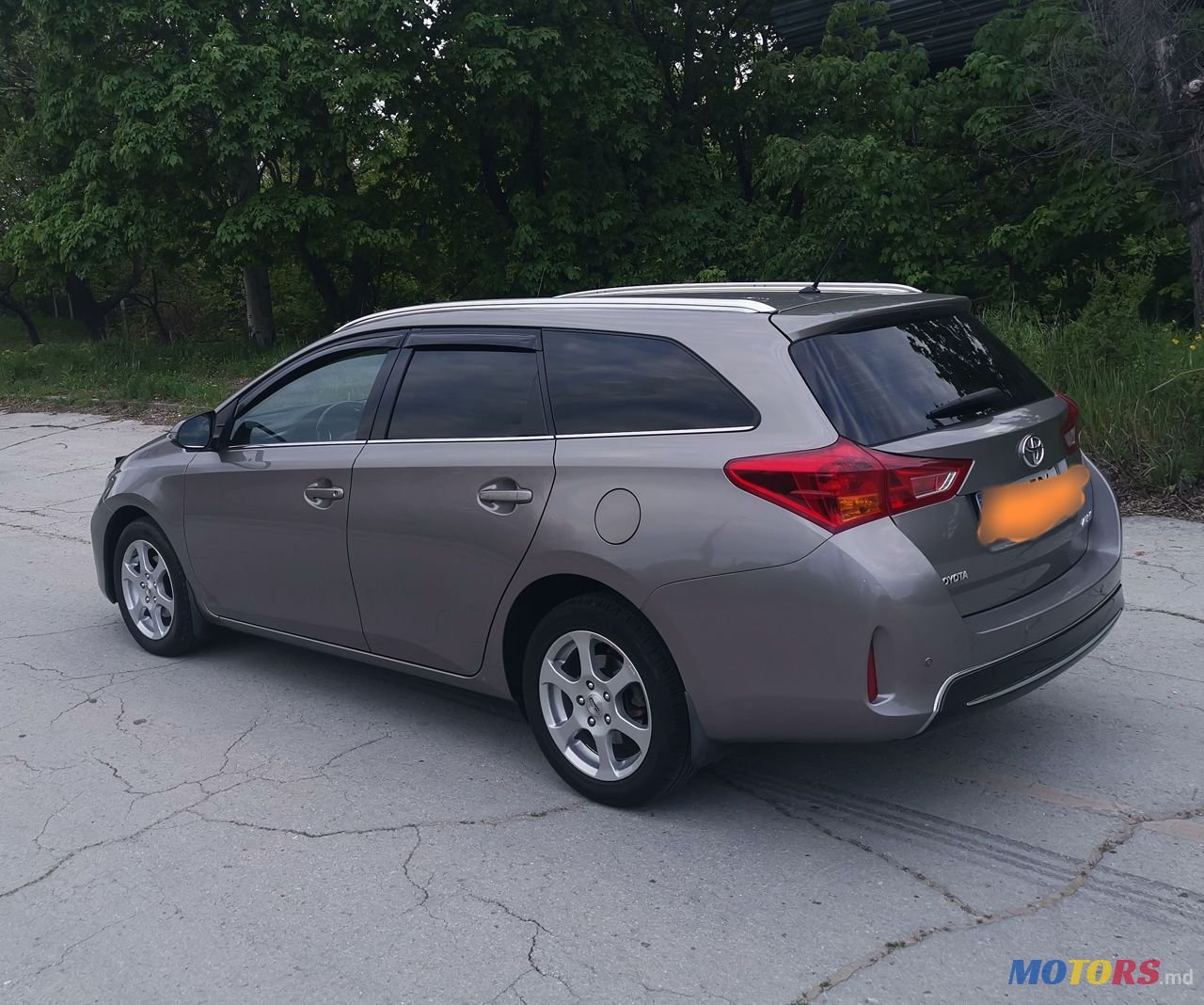 2014' Toyota Auris photo #4