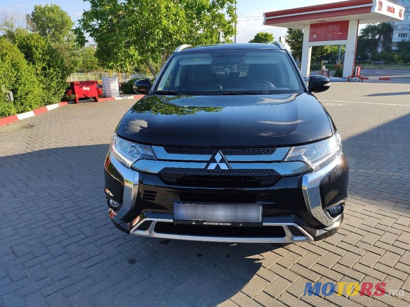 2018' Mitsubishi Outlander photo #3