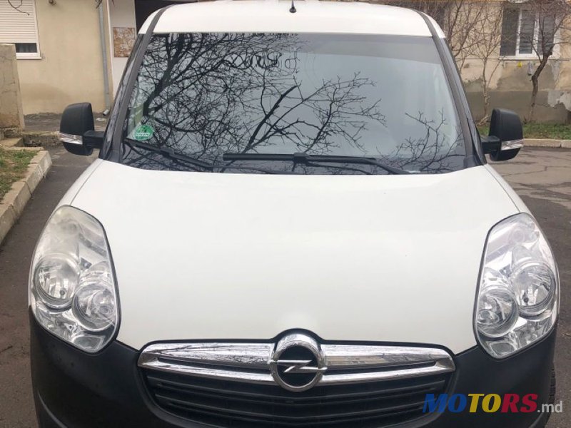 2015' Opel Combo photo #1