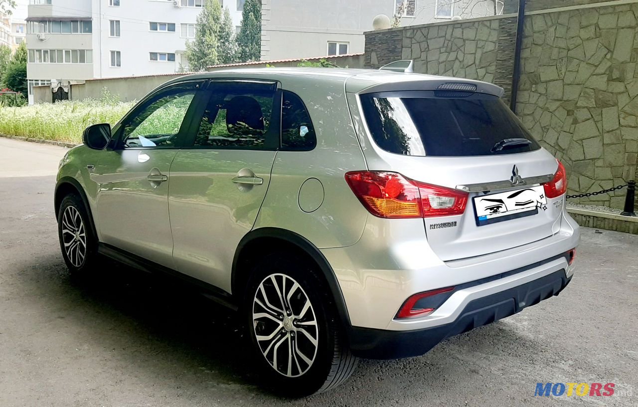 2019' Mitsubishi ASX photo #3