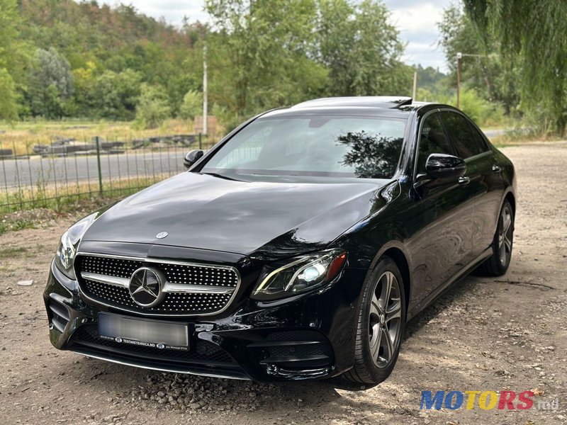 2016' Mercedes-Benz E-Class photo #3