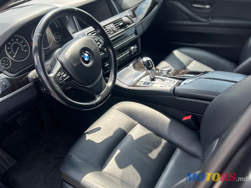 2014' BMW 5 Series photo #4