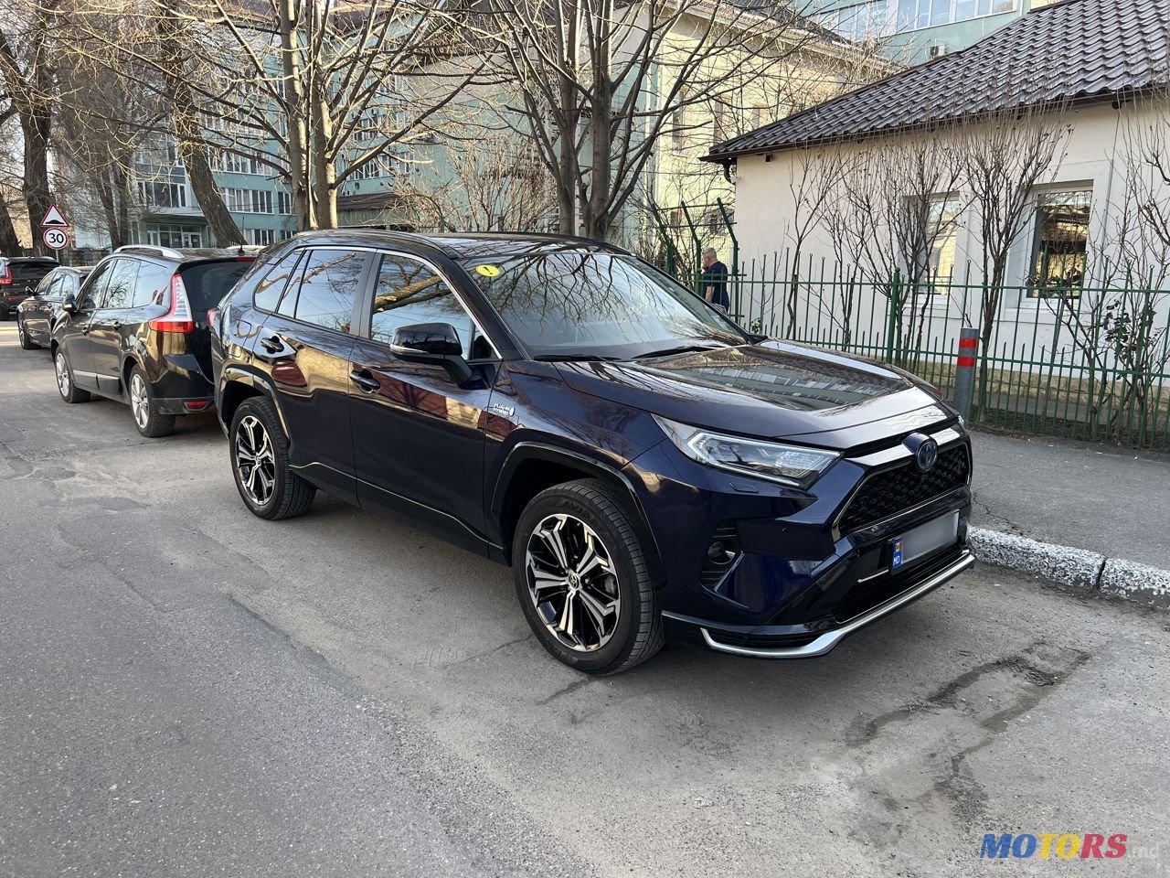 2020' Toyota RAV4 photo #3